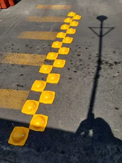 ¿Donde se pueden ubicar las boyas metalicas?